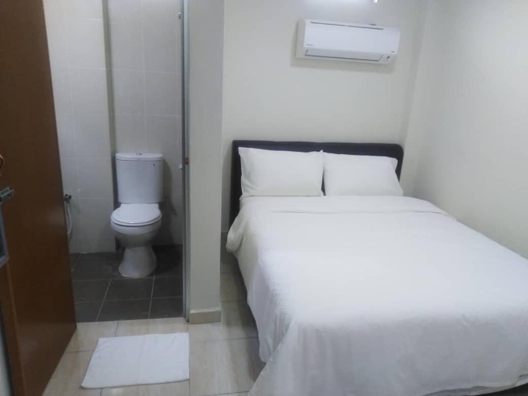 Axlite Hotel Taiping Exteriör bild