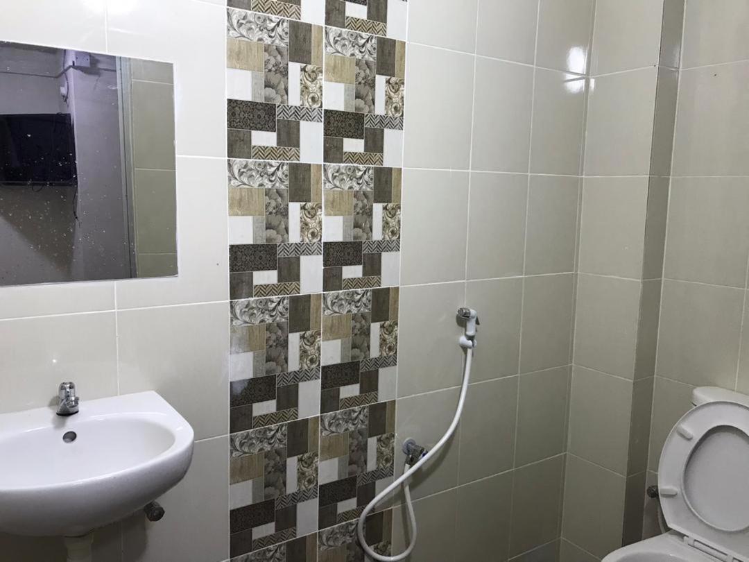 Axlite Hotel Taiping Exteriör bild